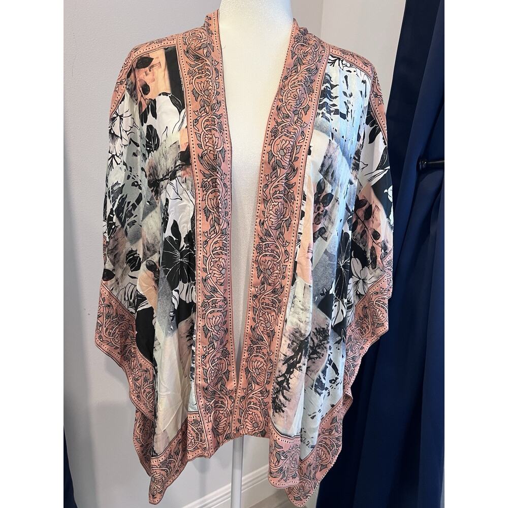 TOLANI Collection ANTHROPOLOGIE XXS Kimono Patchwork Floral Asian Boho BEACH EUC